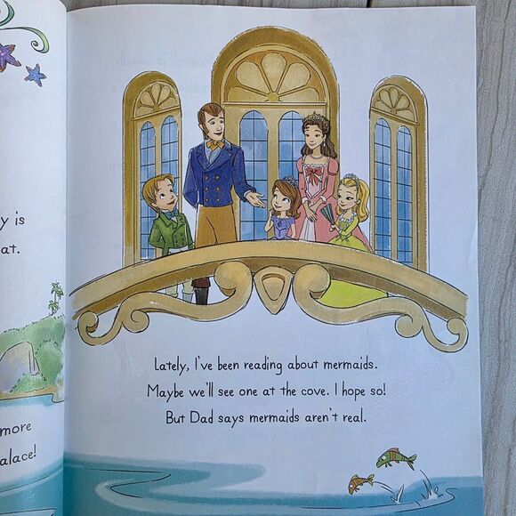 Sophia the First Floating Palace, The Royal Games & Sofia Makes a Friend-3 Books - Picture 8 of 16